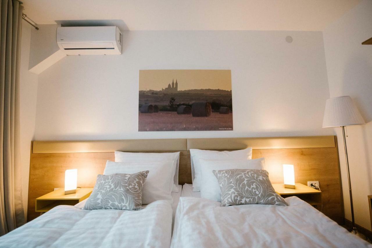 2I Rooms Ðakovo Dış mekan fotoğraf