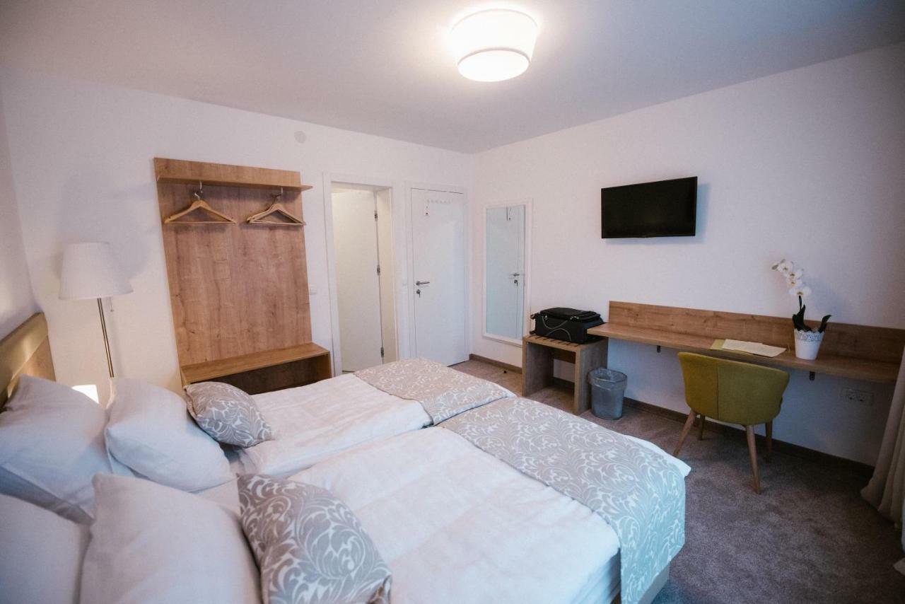 2I Rooms Ðakovo Dış mekan fotoğraf