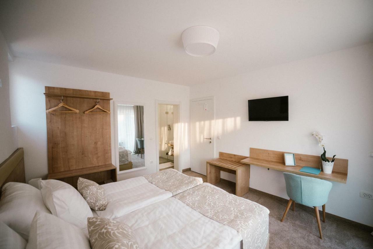2I Rooms Ðakovo Dış mekan fotoğraf