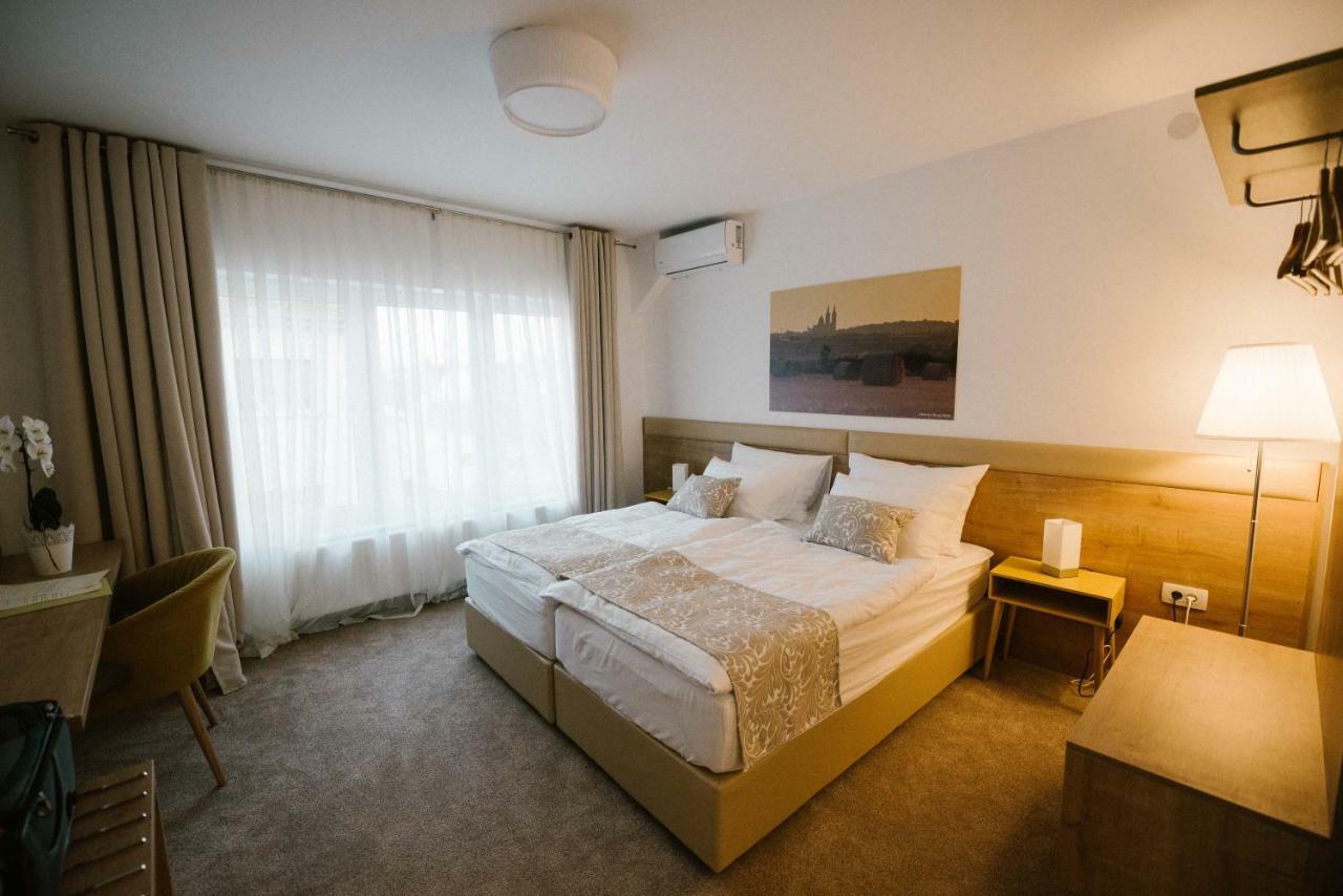 2I Rooms Ðakovo Dış mekan fotoğraf